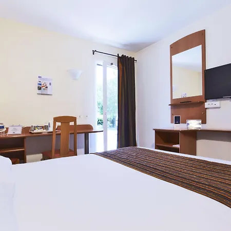 מלון Kyriad Marseille Est - Aubagne Gémenos