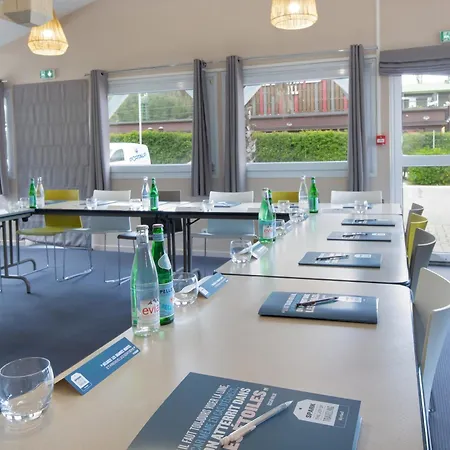 Kyriad Marseille Est - Aubagne 3* Gémenos